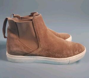 Vince Women's Newlyn Chelsea Boot Size 7.5  Mid Pull On Camel Suede Casual Shoe